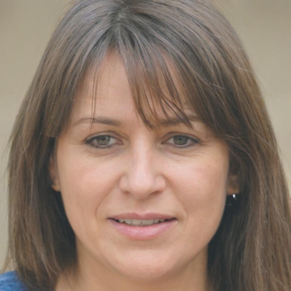 Cordelia Ashworth teaching at virenolyxora headquarters